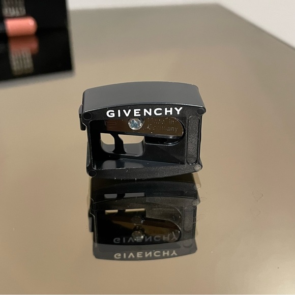 🚫sold on 3b@y🚫Givenchy 10 Beige Mousseline Lip Liner Light Nude Pink Beige - Picture 6 of 9